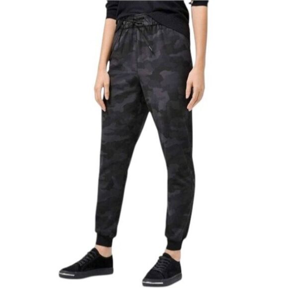 Lululemon Stretch High-Rise Jogger - Size 4 - Picture 1 of 9